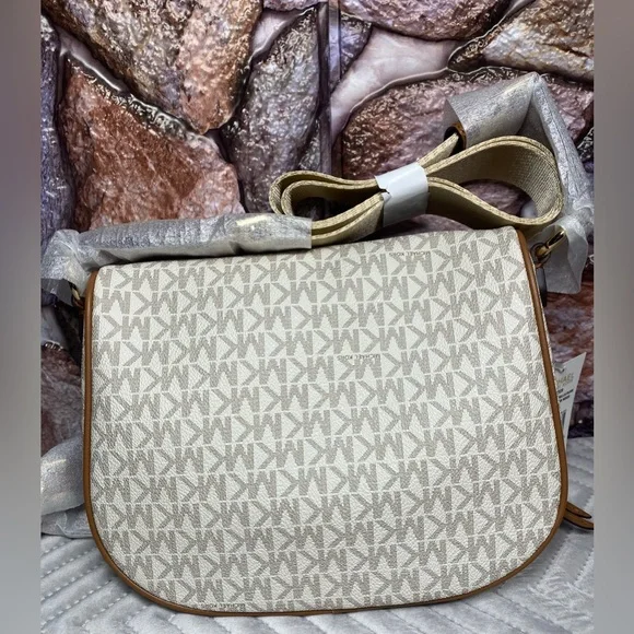 MICHAEL KORS SLATER MEDIUM LOGO SLING PACK - Picture 5 of 8